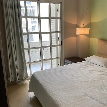 Residencial Com Servicos 45 Metros Decorado Com Sala, Suite, Cozinha Quadra Da Praia De Copacabana Rio de Janeiro Exterior photo