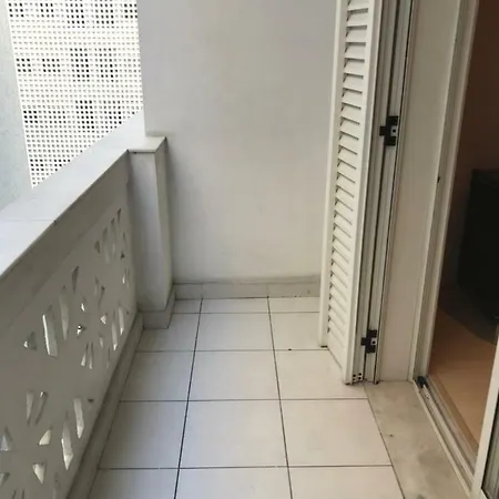 Residencial Com Servicos 45 Metros Decorado Com Sala, Suite, Cozinha Quadra Da Praia De Copacabana Rio de Janeiro Exterior photo