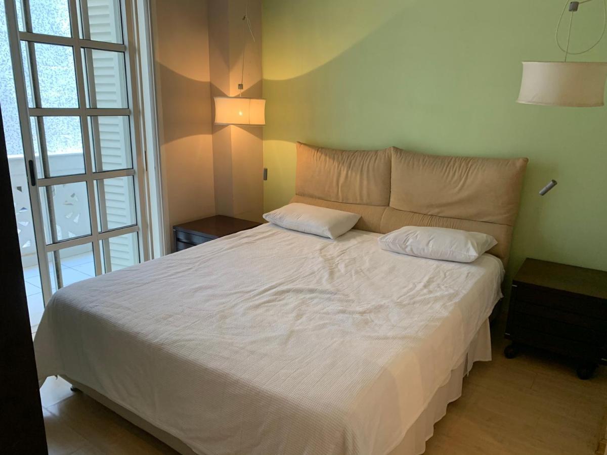 Residencial Com Servicos 45 Metros Decorado Com Sala, Suite, Cozinha Quadra Da De Copacabana