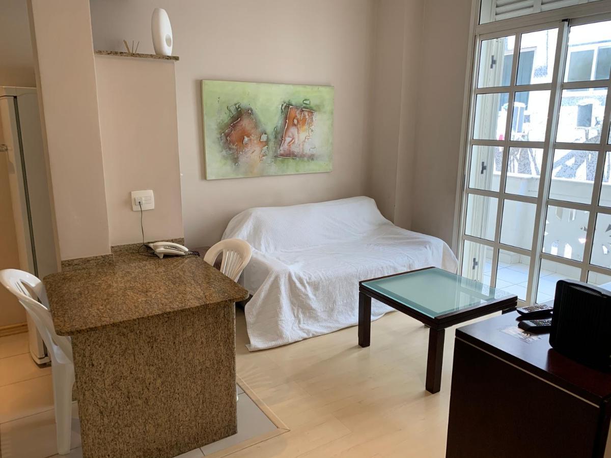 Residencial Com Servicos 45 Metros Decorado Com Sala, Suite, Cozinha Quadra Da De Copacabana *