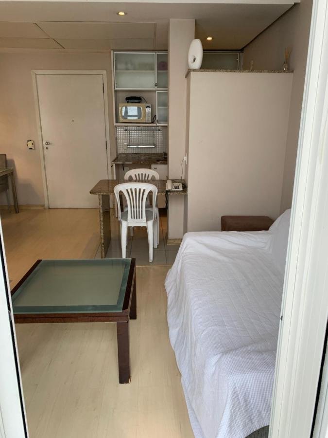 Residencial Com Servicos 45 Metros Decorado Com Sala, Suite, Cozinha Quadra Da De Copacabana Apartment *